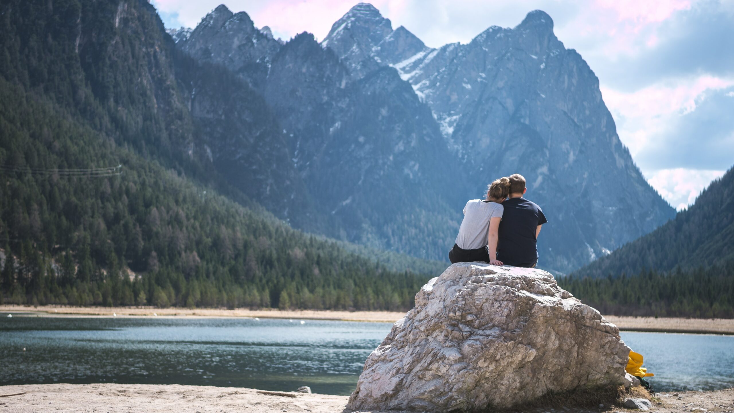 4 Perfect Romantic Getaways to Take With Your Loved One